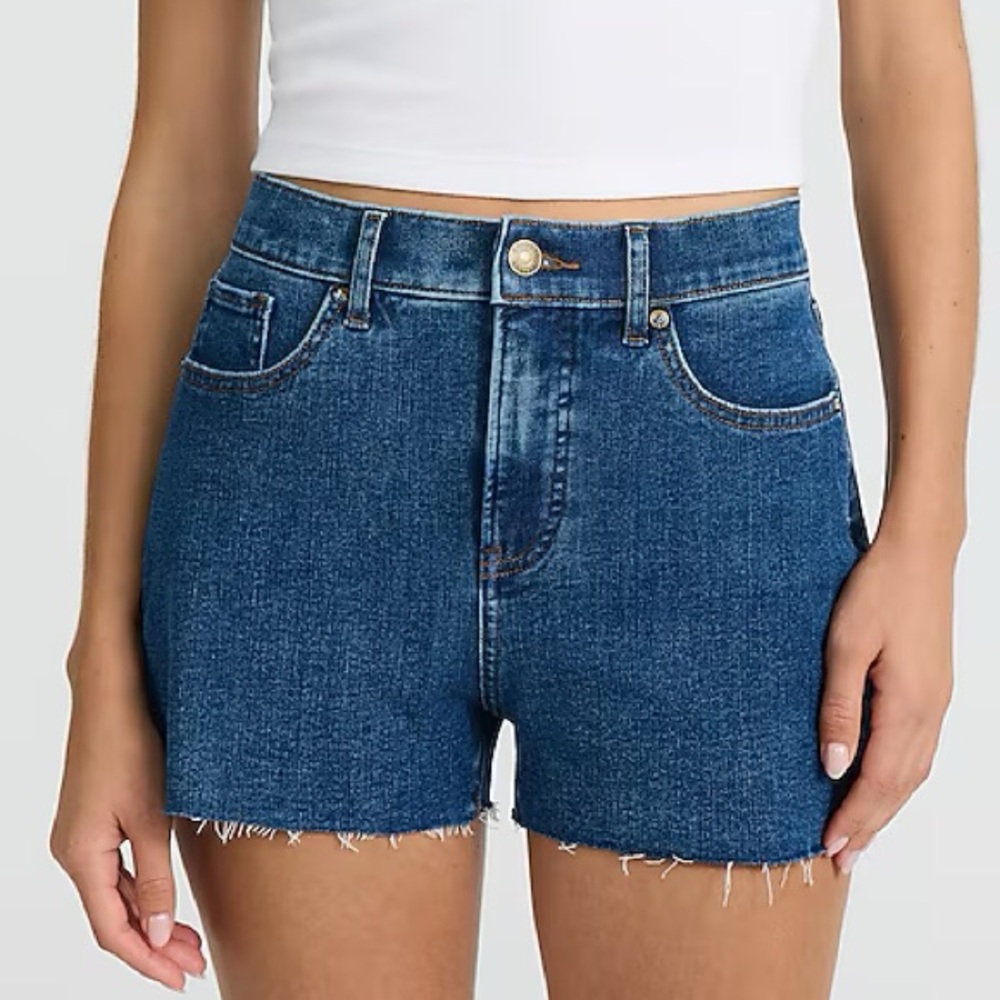 NWT Express High Waisted Dark Wash Raw Hem Vintage Jean Shorts Size 8